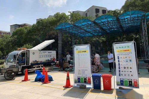 回收車開進小區(qū)，武漢垃圾分類不中斷